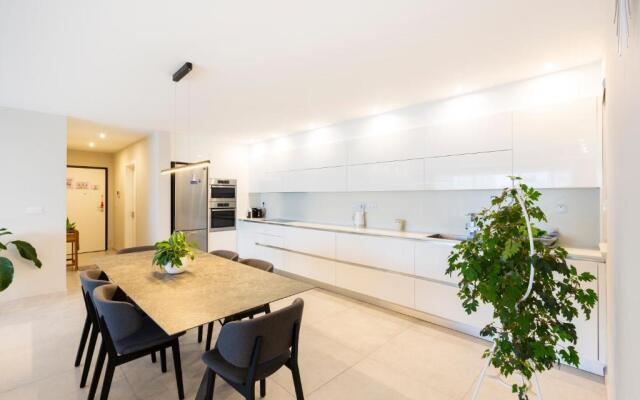 NGH12 - Lovely, spacious 2 bedroom apartment.