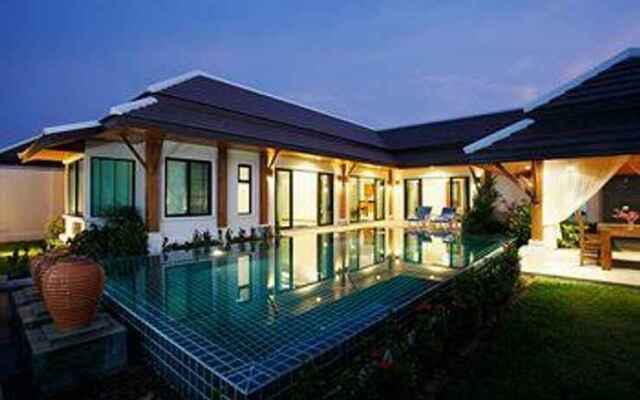 BYG Private Pool Villa  Rawai Beach