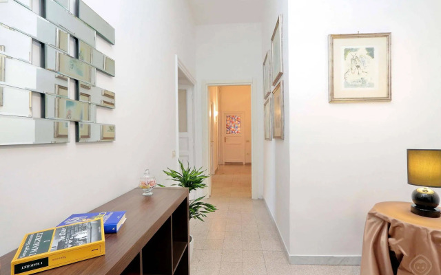 Aventino Piramide apartments - Historical area