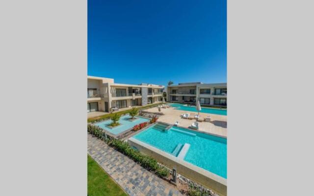 Cozy studio in GCribs with pool - Golden Apartments