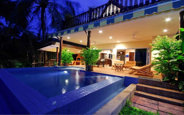 Coconut Laguna Villas