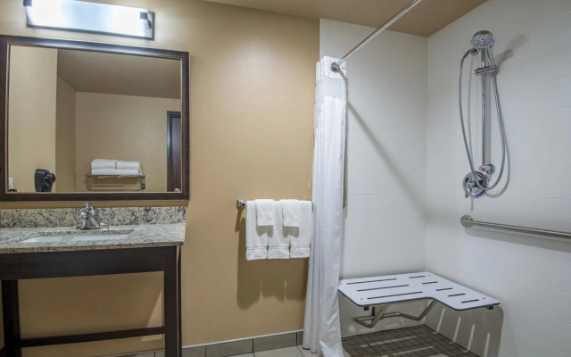 Holiday Inn Salina by IHG