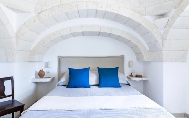 Trulli Gianpaolo - Enchanting 3 Bedroom Villa