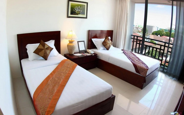 Sabaidee at Lao Hotel