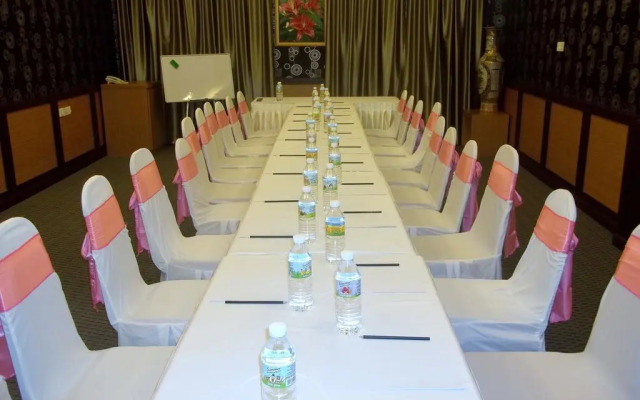 D Eastern Hotel