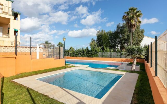Pleasant Holiday Home in Estepona With Swimming Pool