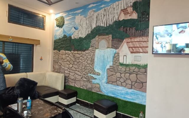 The Krishna Grand Inn By Ganga Vista