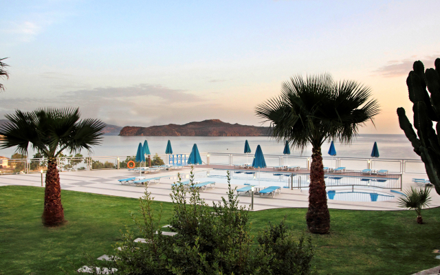 Renieris Hotel