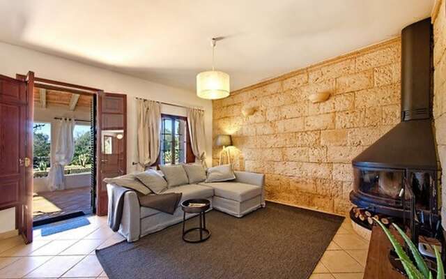 Secluded Farmhouse in Llucmajor With Terrace