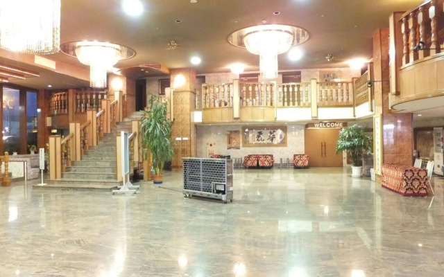Ichimanri Hotel Golden Century