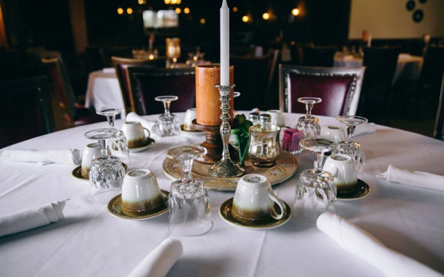 Fannies Supper Club and Motel