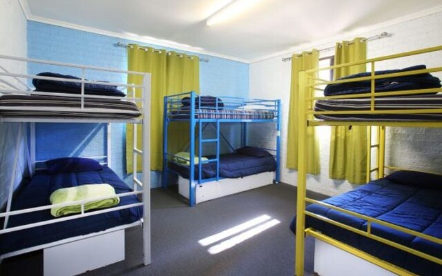 Aussitel Backpackers