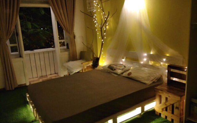 Hanoi Lake View Homestay