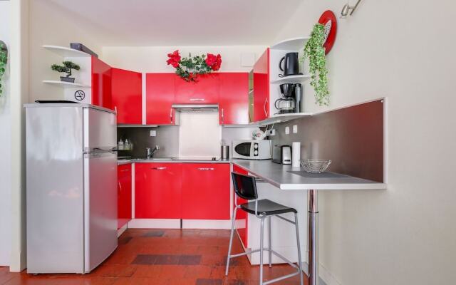 Lovely Apartment in Bayeux With Courtyard & Heating