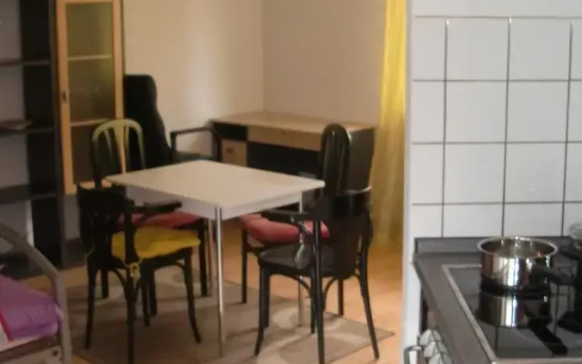 Monteurwohnung im Zentrum Lierenfeld