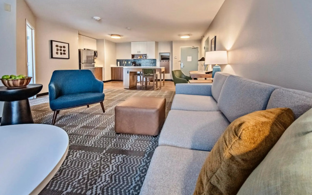 Staybridge Suites Cedar Rapids North by IHG