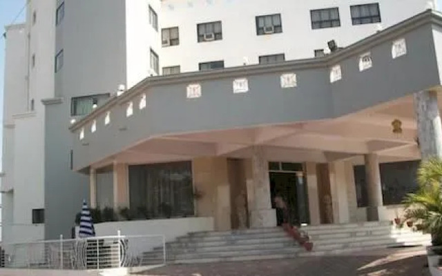 Plaza Palace Hotel