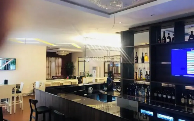 Pave Hotel and Suites