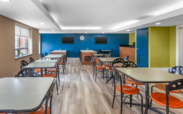 Quality Suites Whitby