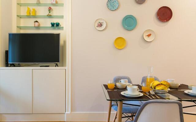 LovelyStay - Cozy 3BDR Apartment in Estrela