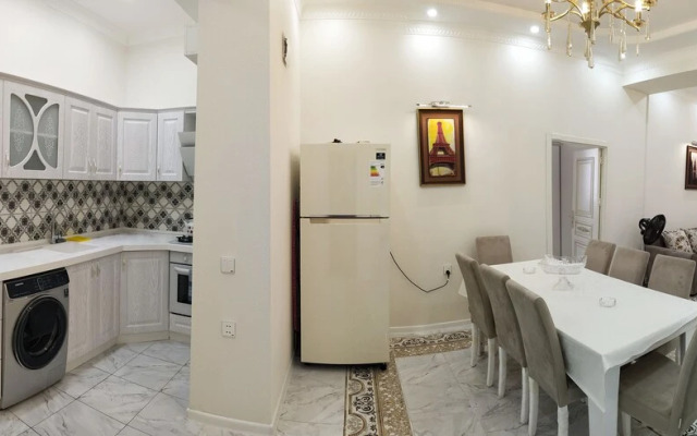 Bakuvi Tourist Apartment B097