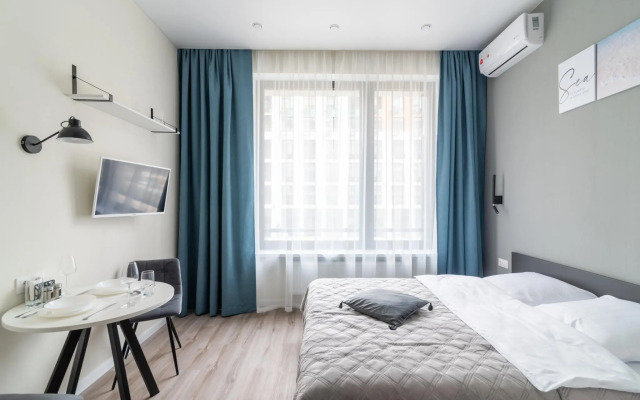 Санди на проспекте Лихачева 20