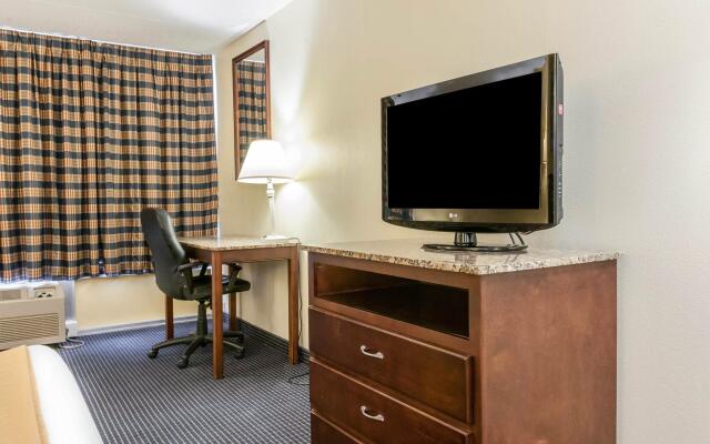 Quality Inn & Suites Lafayette I-65