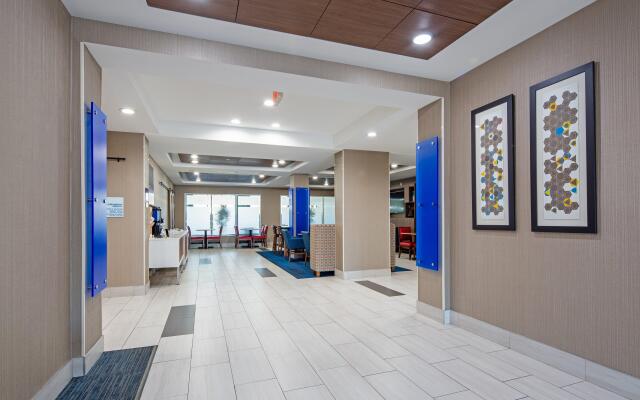 Holiday Inn Express & Suites Chattanooga (East Ridge) by IHG