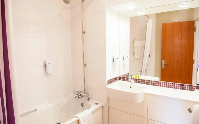 Premier Inn Coventry East (M6,Jct2)