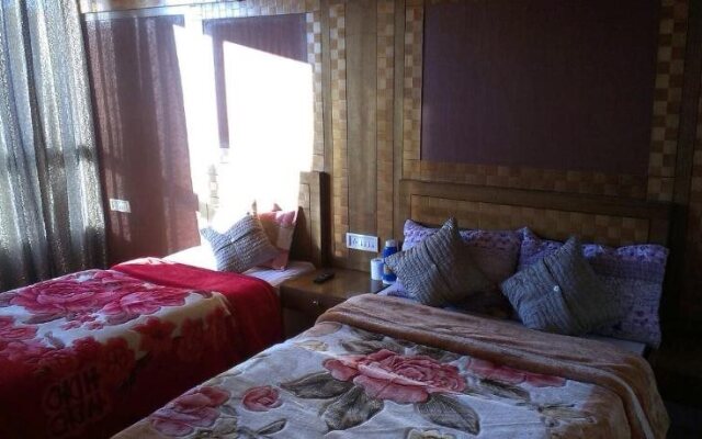Hotel Orchid Residency