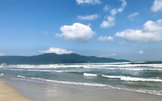 Sunshine Beach Da Nang