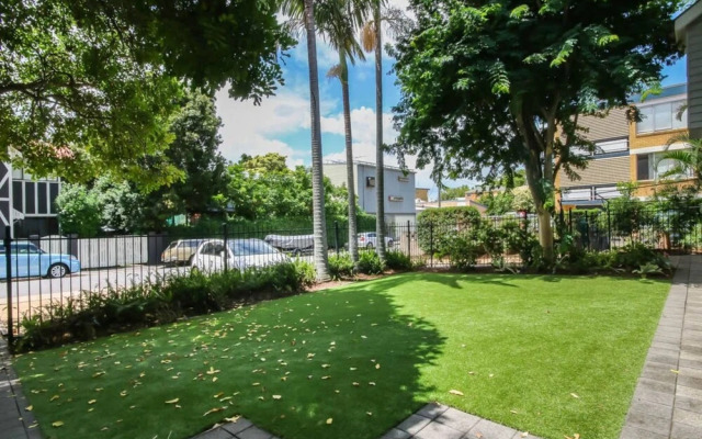 Open-plan Studio In Great Location