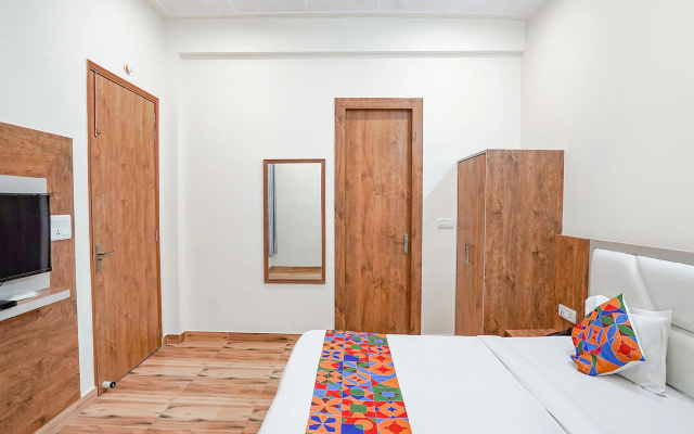 Fabhotel Sirtaj Suites