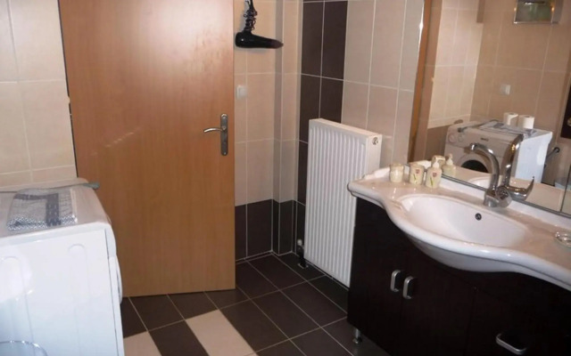 Omorfi Poli 120 sqm Apartment