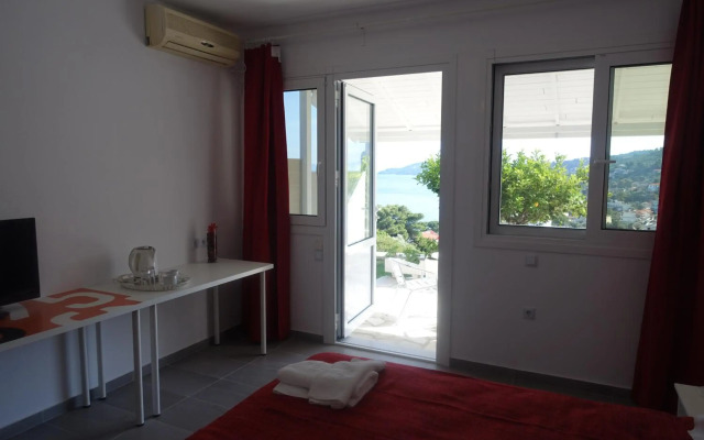 Rene Hotel