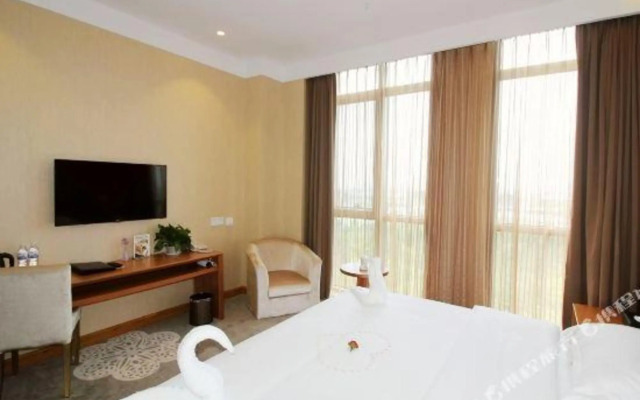 Huaxi Garden Hotel (Qingdao Liuting Airport)