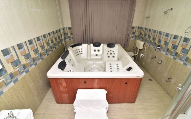 Hotel The Grand Mamta