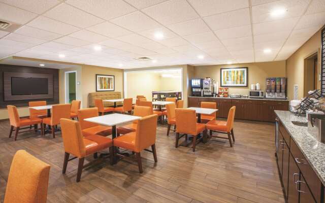 La Quinta Inn & Suites by Wyndham Mechanicsburg - Harrisburg