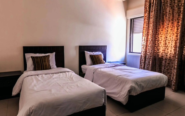 Al Bateel Hotel Apartments