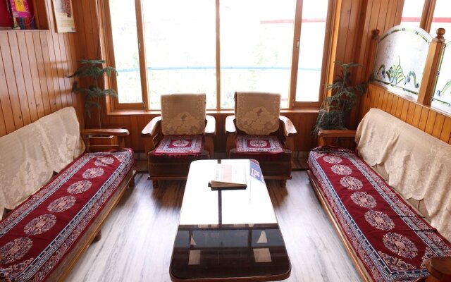 OYO 9648 Hotel Morainic Hills