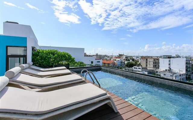 IT Luxury Condo by Tripintravel