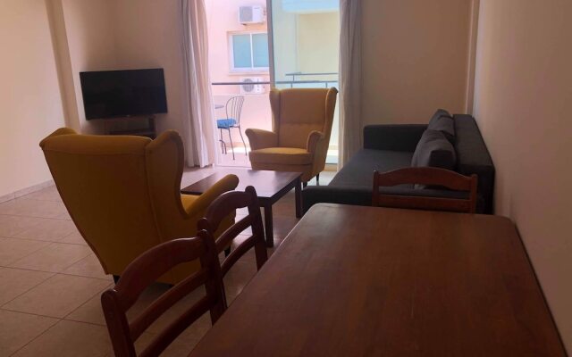 1 Bedroom Apartment near Beach