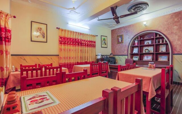 Oyo 403 Hotel Paradise Inn
