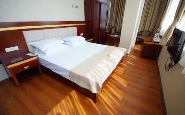 Hotel 725