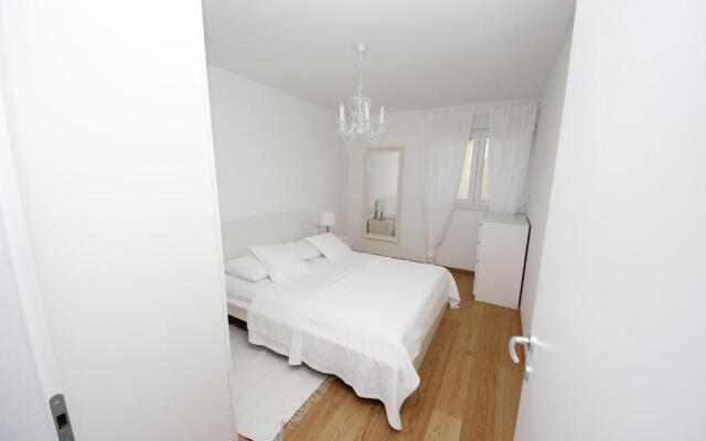 Villa More