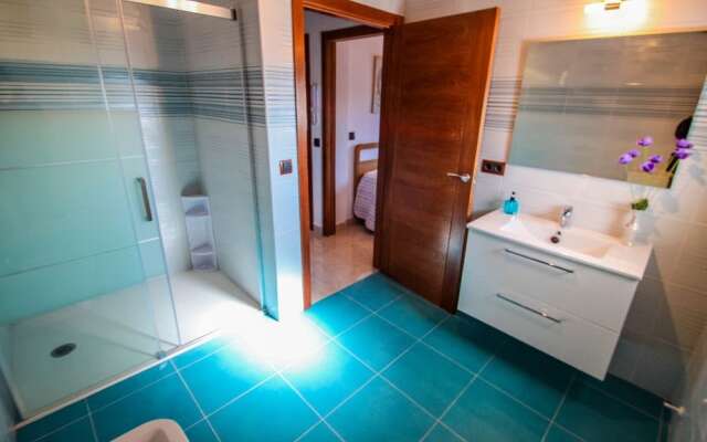 Finca La Verema - holiday home with private swimming pool in Benissa