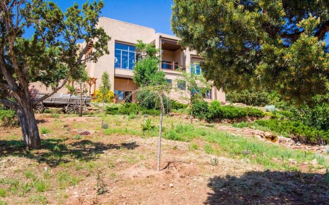 28 Santa Fe - 4 Br Home