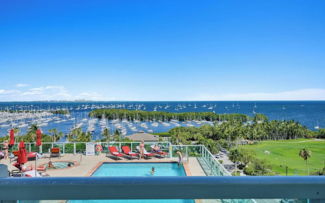 Tropical Paradise - Spacious 3-Bedroom
