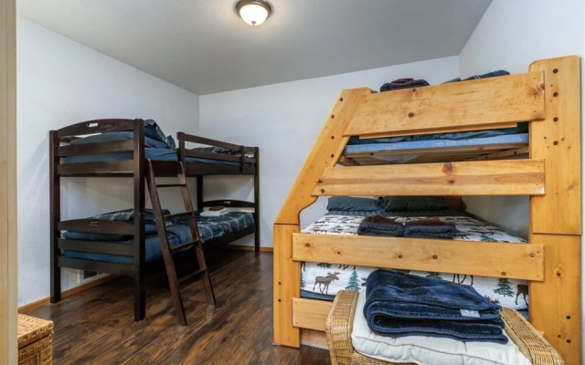 Cedar Grove Lodge