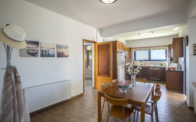 Lamaz Maroni Beachfront Villa